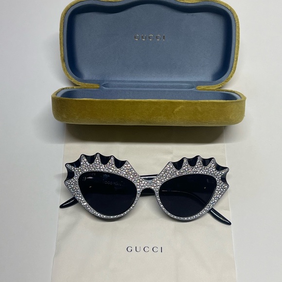 Gucci Cat Eye Swarovski Diamond Studded Designer Sunglasses - Picture 2 of 9